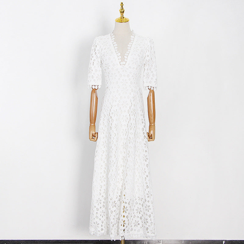 WHITE FLOWER SWING DRESS