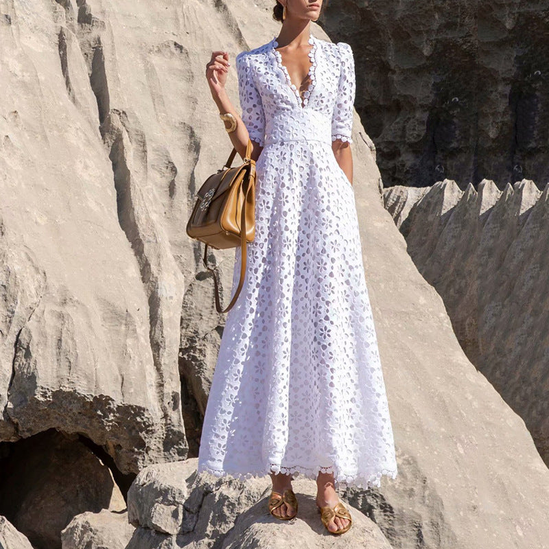 WHITE FLOWER SWING DRESS