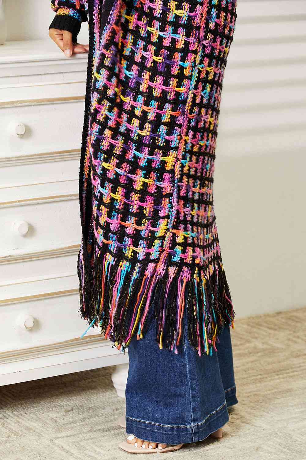 MULTICOLORED FRINGE HEM CARDIGAN