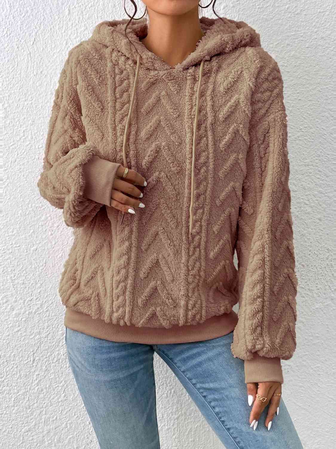 CABLE KNIT LONG SLEEVE HOODIE