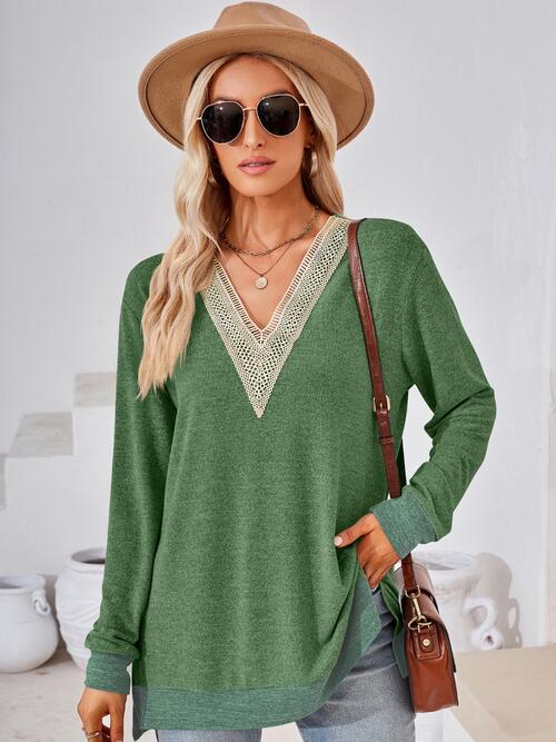 CROCHET V-NECK LONG SLEEVE SLIT T-SHIRT