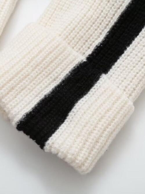 CONTRAST TURTLENECK LONG SLEEVE SWEATER