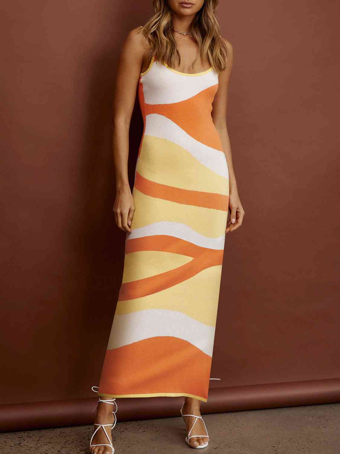 COLOR BLOCK SWEATER MAXI DRESS